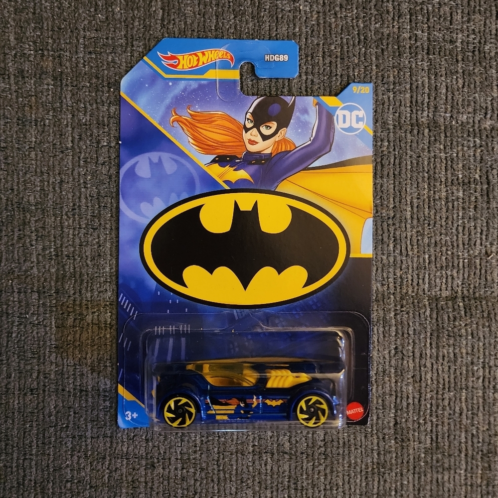 🆕️ 3/30.Hot Wheels Batgirl Ballistik Car